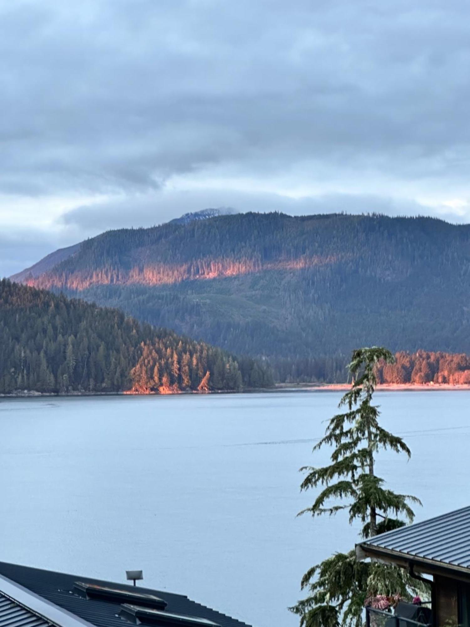 Bjorn Holm Villa Port Renfrew Luaran gambar